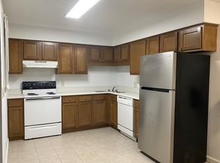 9085 N Main St #3, Berrien Springs, MI 49103