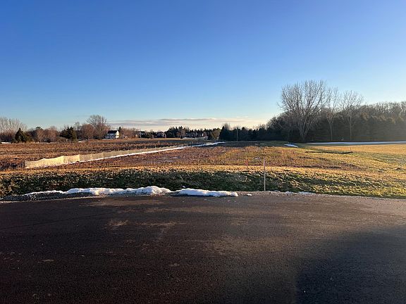 4th image of Ridgetop Dr #2