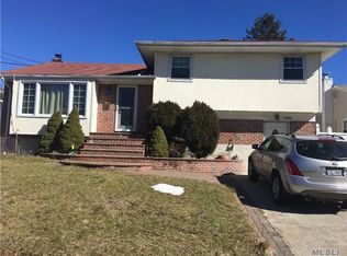 1563 Pea Pond Rd, Bellmore, NY 11710