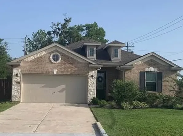 519 Moore St, Richwood, TX 77531
