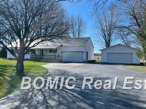 9203 Frankenmuth Rd, Vassar, MI 48768