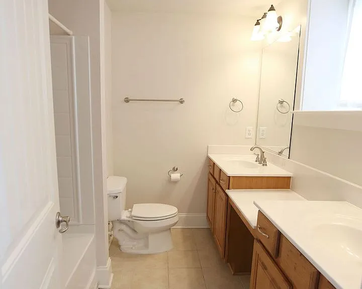 720 S Shelmore Blvd #200 — Photo 18