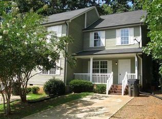 6825 Campbell Burn Ct, Charlotte, NC 28212