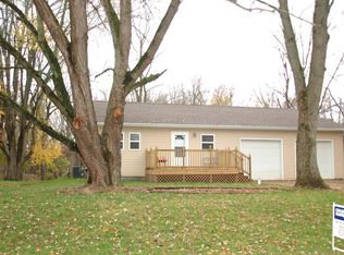 20340 Miller Rd, South Bend, IN 46614