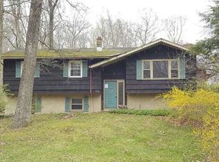 96 N Shore Rd, Andover, NJ 07821