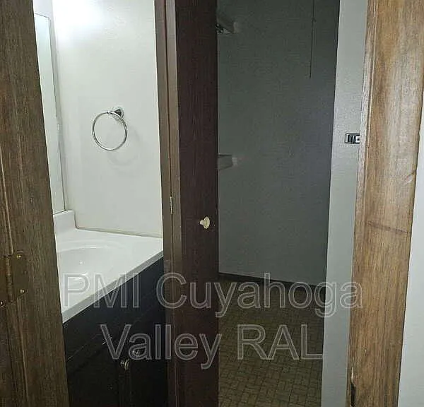 1500 W Market St #14 — Photo 16