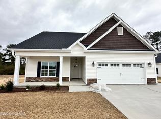 821 Fairway Rd, Ayden, NC 28513