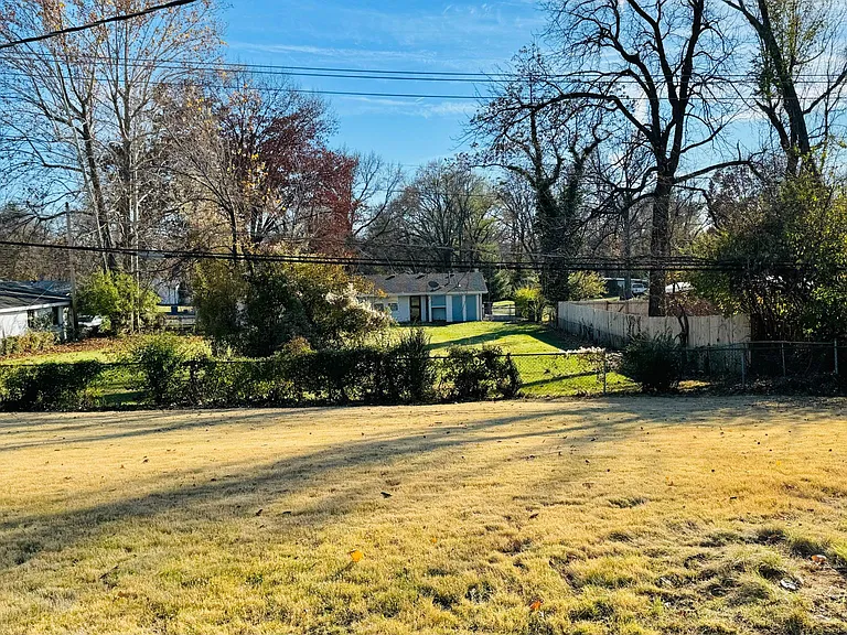 8332 Pepperidge Dr — Photo 24