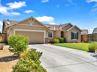 2449 S Dewitt Ave, Fresno, CA 93727