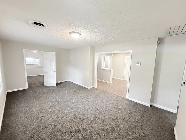 6534 Kimball Ave — Photo 2