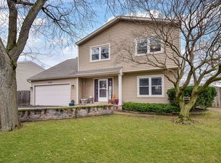 2739 Springdale Cir, Naperville, IL 60564
