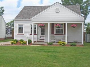 1320 Dartmoor Ave, Parma, OH
