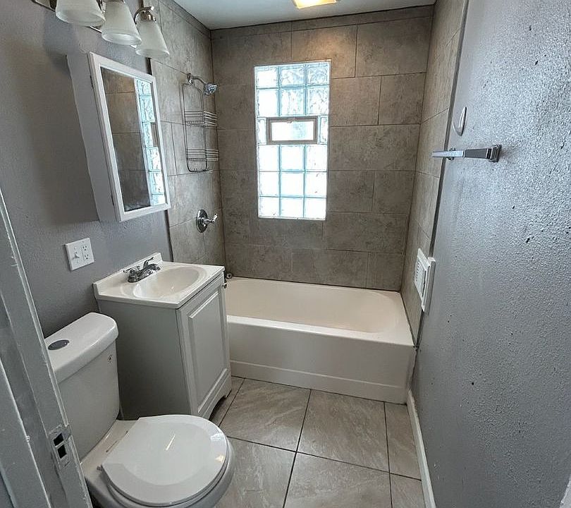 2nd image of 3416-3418 N 23rd St
