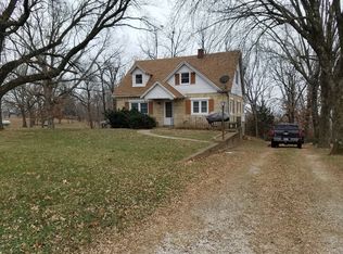156 Bank Rd, Loose Creek, MO 65054