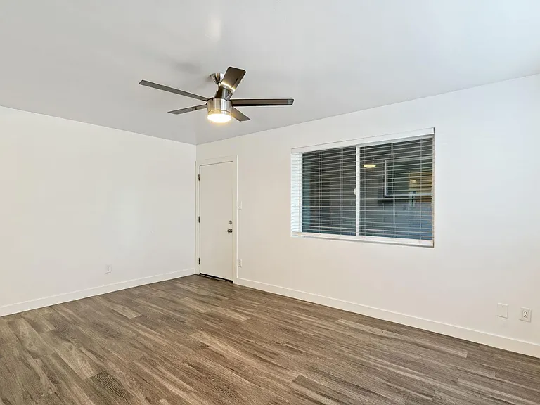 1707 N 18th St #B1 — Photo 12