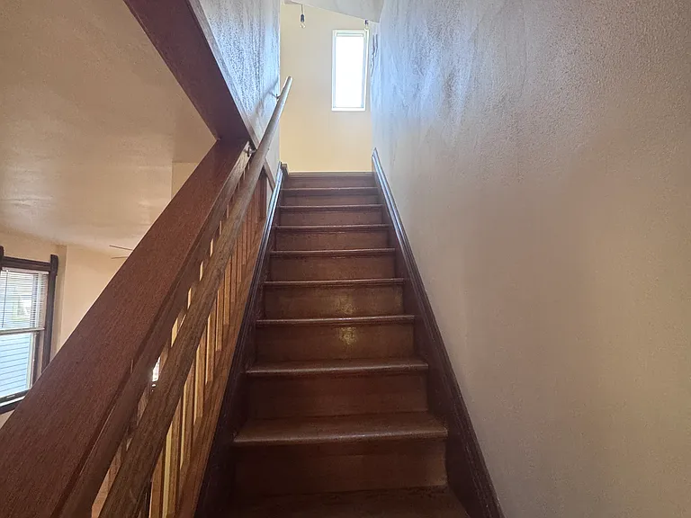 1330 E Wilson St — Photo 13