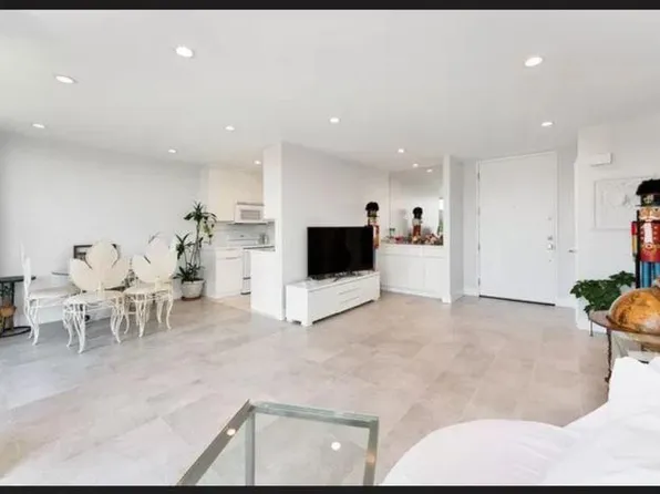 10751 Wilshire Blvd APT 1108, Los Angeles, CA 90024