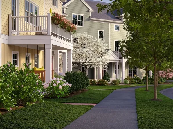 643 Church St #13-1, Raynham, MA 02767