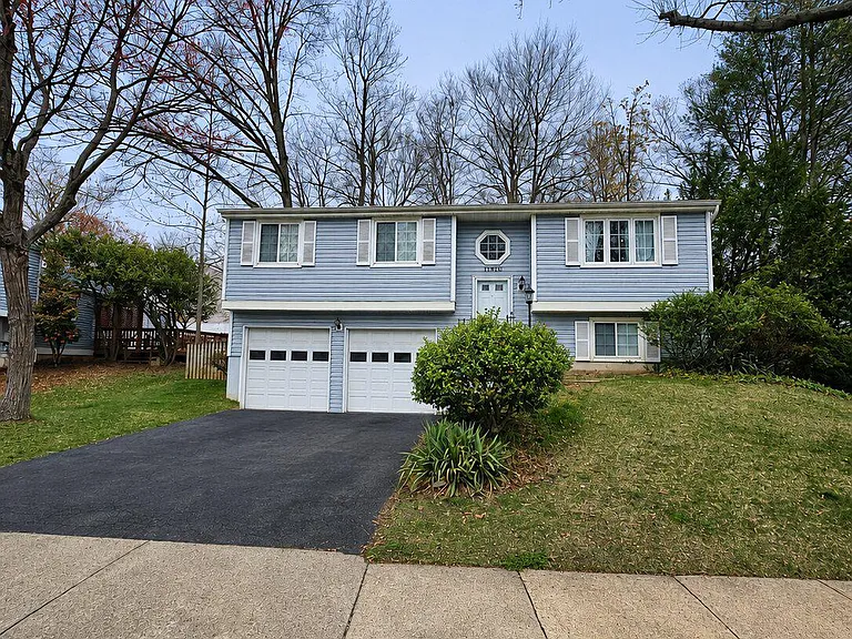 10820 Split Oak Ln — Photo 1