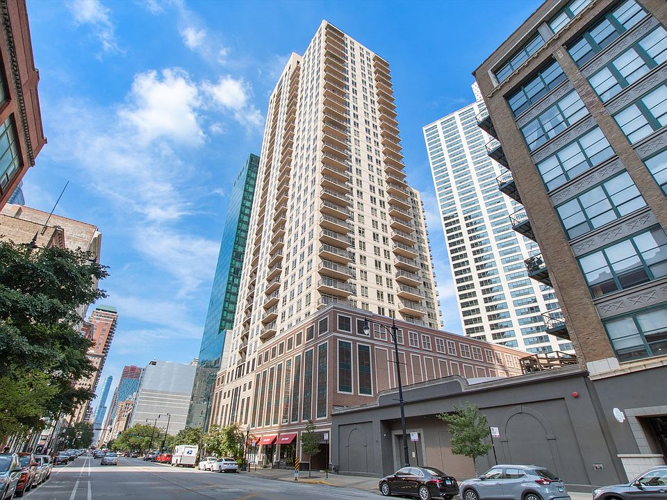 1st image of 1111 S Wabash Ave APT 1103