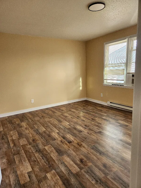 2 Bed/1 Bath Private Unit A — Photo 3