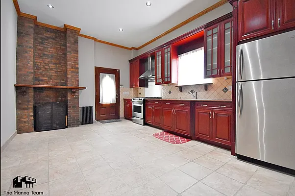 Rented by Compass | media 2