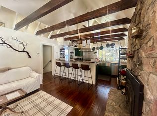 24601 Bluff Rd, Idyllwild, CA 92549