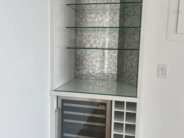 415 East 37th Street image 9 of 16