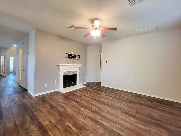 4601 Rolling Water Dr — Photo 7