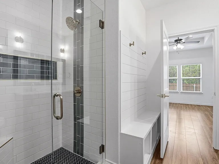 5718 Barkridge Dr — Photo 12