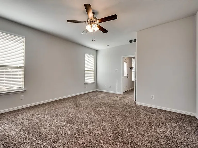 16040 Tottenhall Pass — Photo 15