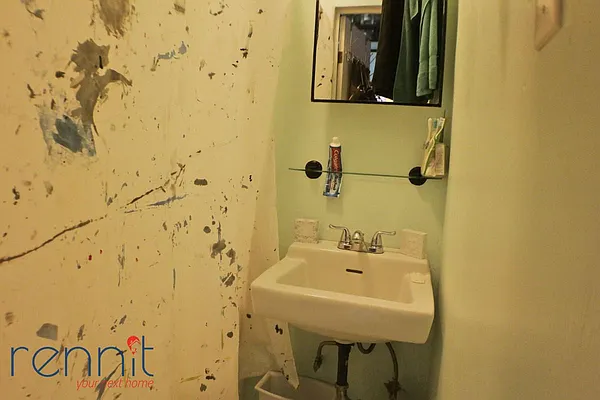 Rented by Rennit Inc. | media 42