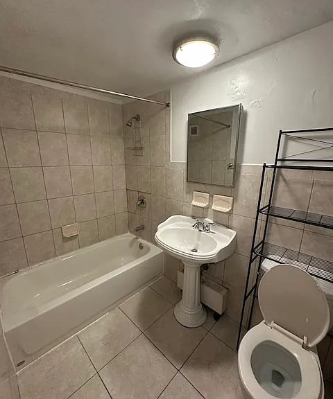 2401 H St NW #812 — Photo 6