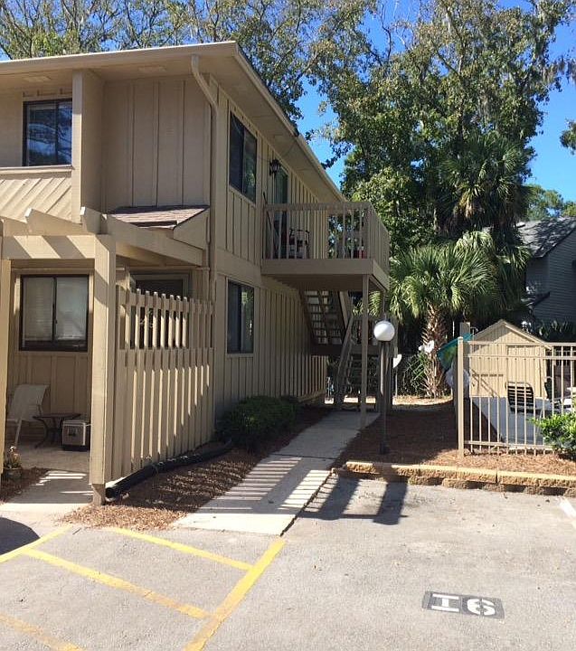 Assigned parking, 2nd floor unit 