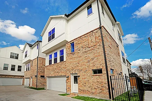 5422 Darling St #A Photo 1