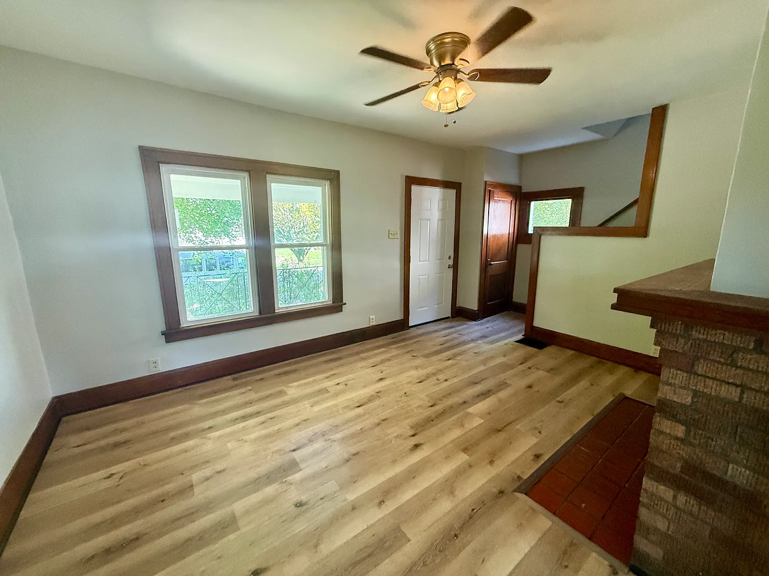 2 bed, 996 sqft, $1,350 — Photo 4