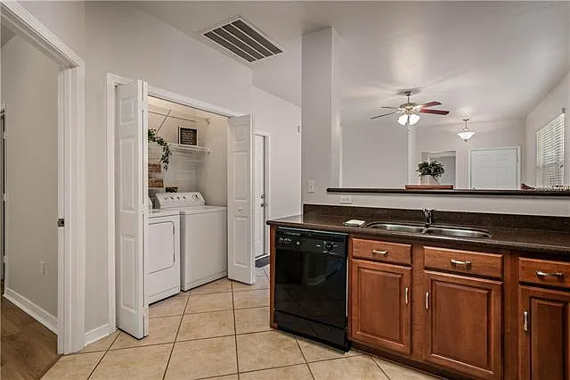 2084 Dundee Loop N — Photo 10
