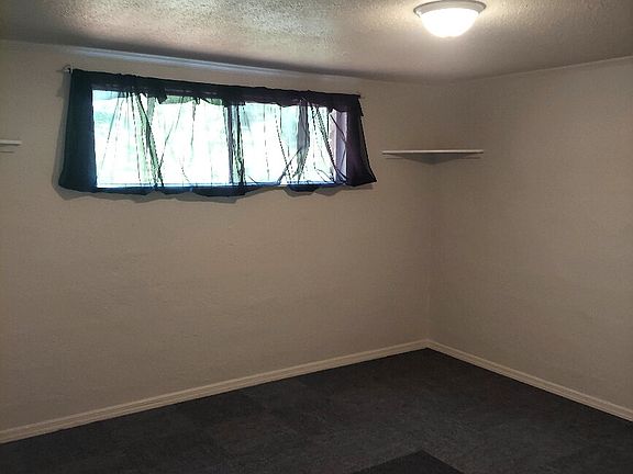 3rd image of 702 Miller St #4