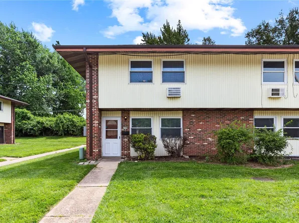 7548 Hazelcrest Dr, Hazelwood, MO 63042