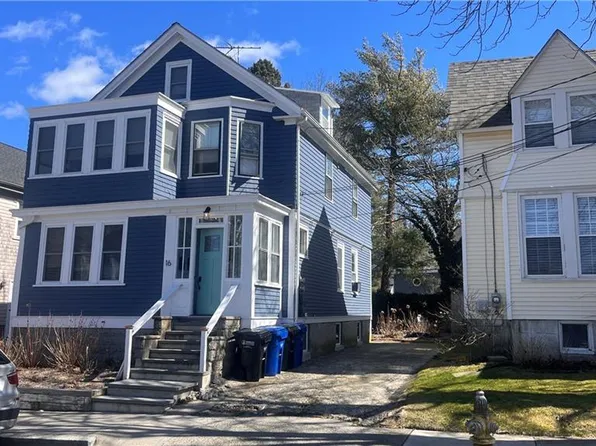 16 Vaughan Ave #2, Newport, RI 02840
