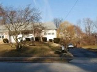 616 Barry Dr, Springfield, PA 19064