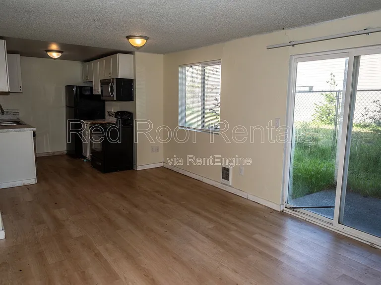 3411 92nd St S #15 — Photo 7