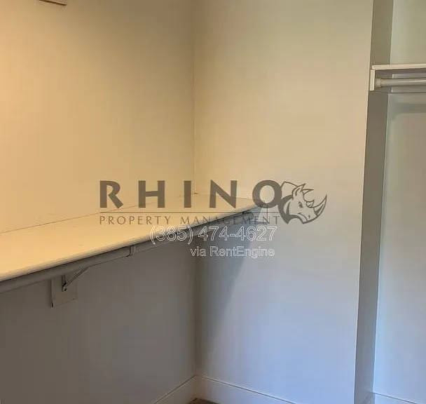 578 N Dexter St — Photo 10