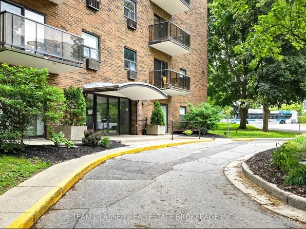 530 Proudfoot Ln #604, London, ON N6H 1W3