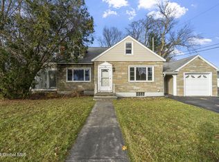 106 Linda Ln, Schenectady, NY 12304