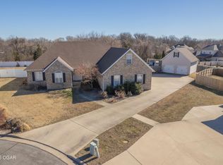 2716 E Daisy Ct, Joplin, MO 64801
