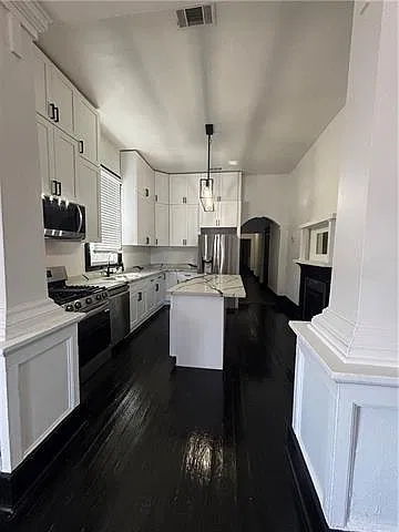 3 bed, 2.0 bath, 1500 sqft, $1,850 — Photo 3