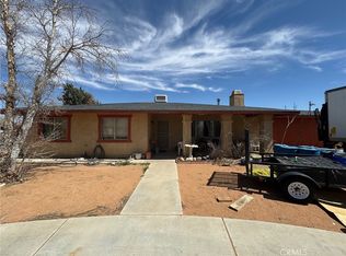 15855 Washoan Rd, Apple Valley, CA 92307