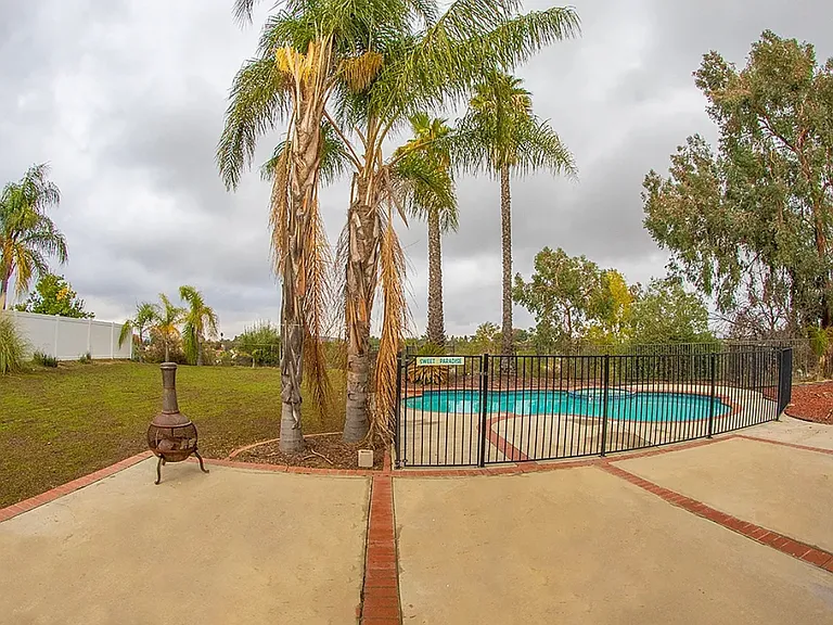 40570 Nob Ct — Photo 16