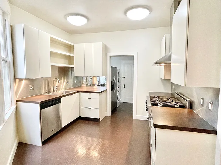 2673 California St — Photo 12